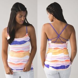 Lululemon▪️Dancing Warrior Tank in Bleacher Stripe White Iris Flower